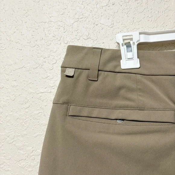 Lululemon Mens Commission Shorts 9” Beige Size 34 Golf Chino Shorts Warpstreme - Picture 4 of 7